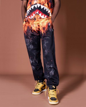 Sprayground Joggers SHARK ON FIRE Black | FOJDN1347